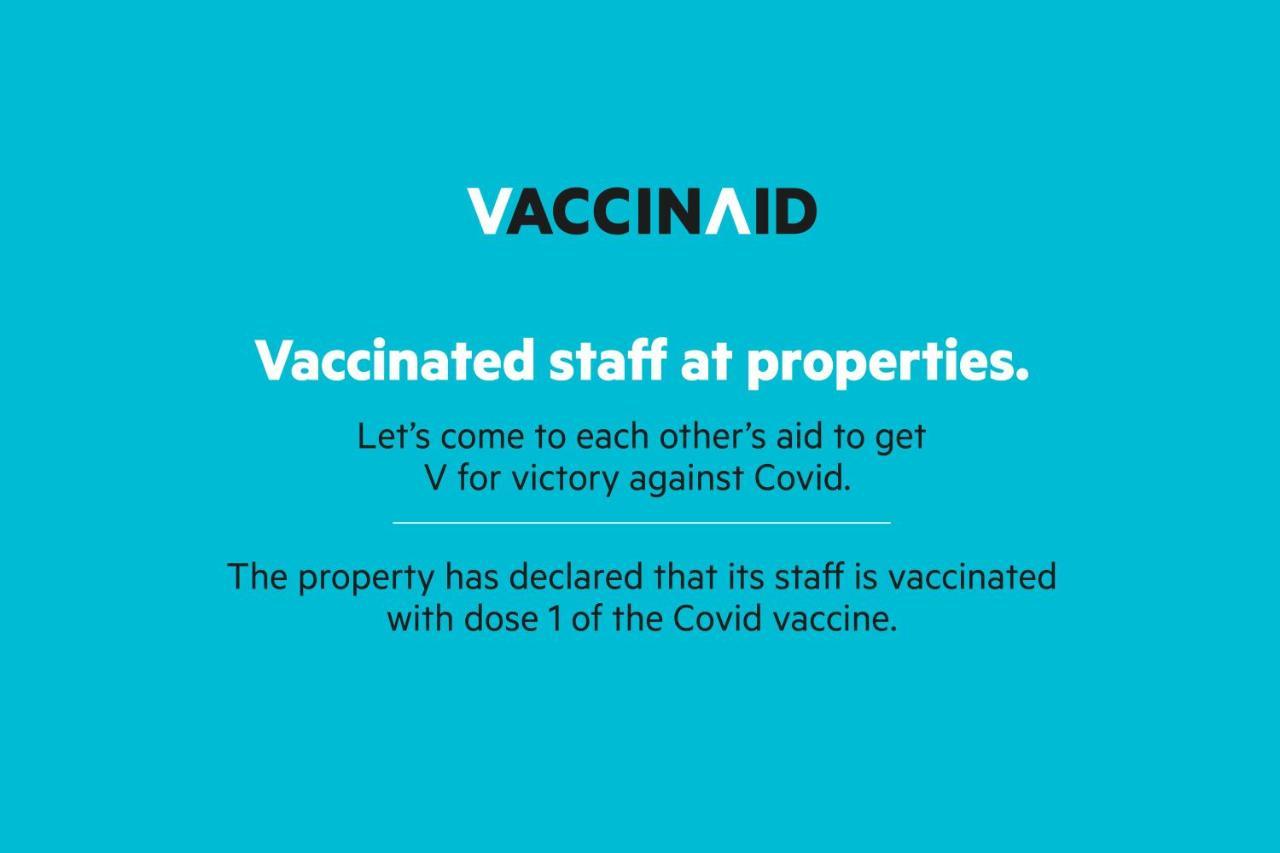 Vaccinated Staff - Oyo 5515 Hotel Blue Palace Gwalijar Zewnętrze zdjęcie