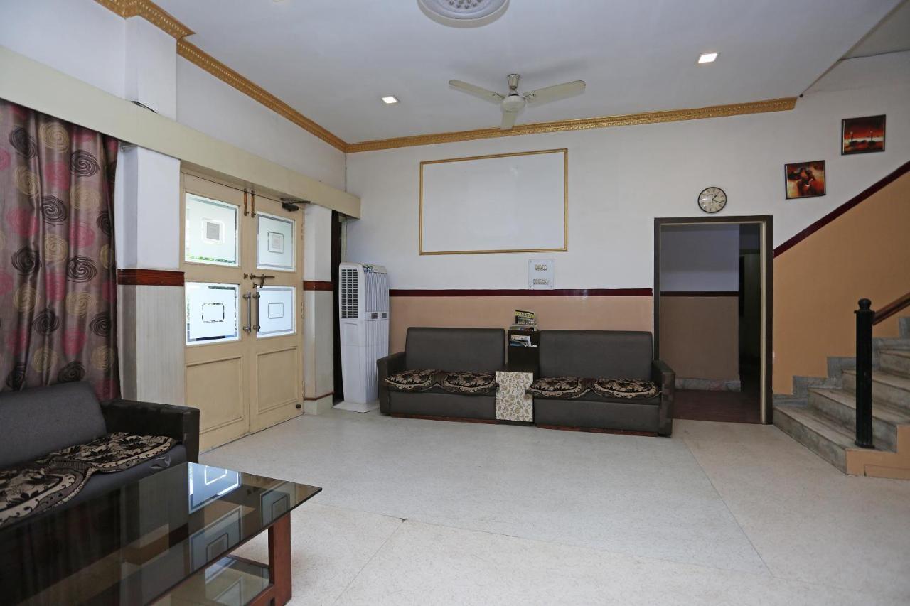 Vaccinated Staff - Oyo 5515 Hotel Blue Palace Gwalijar Zewnętrze zdjęcie