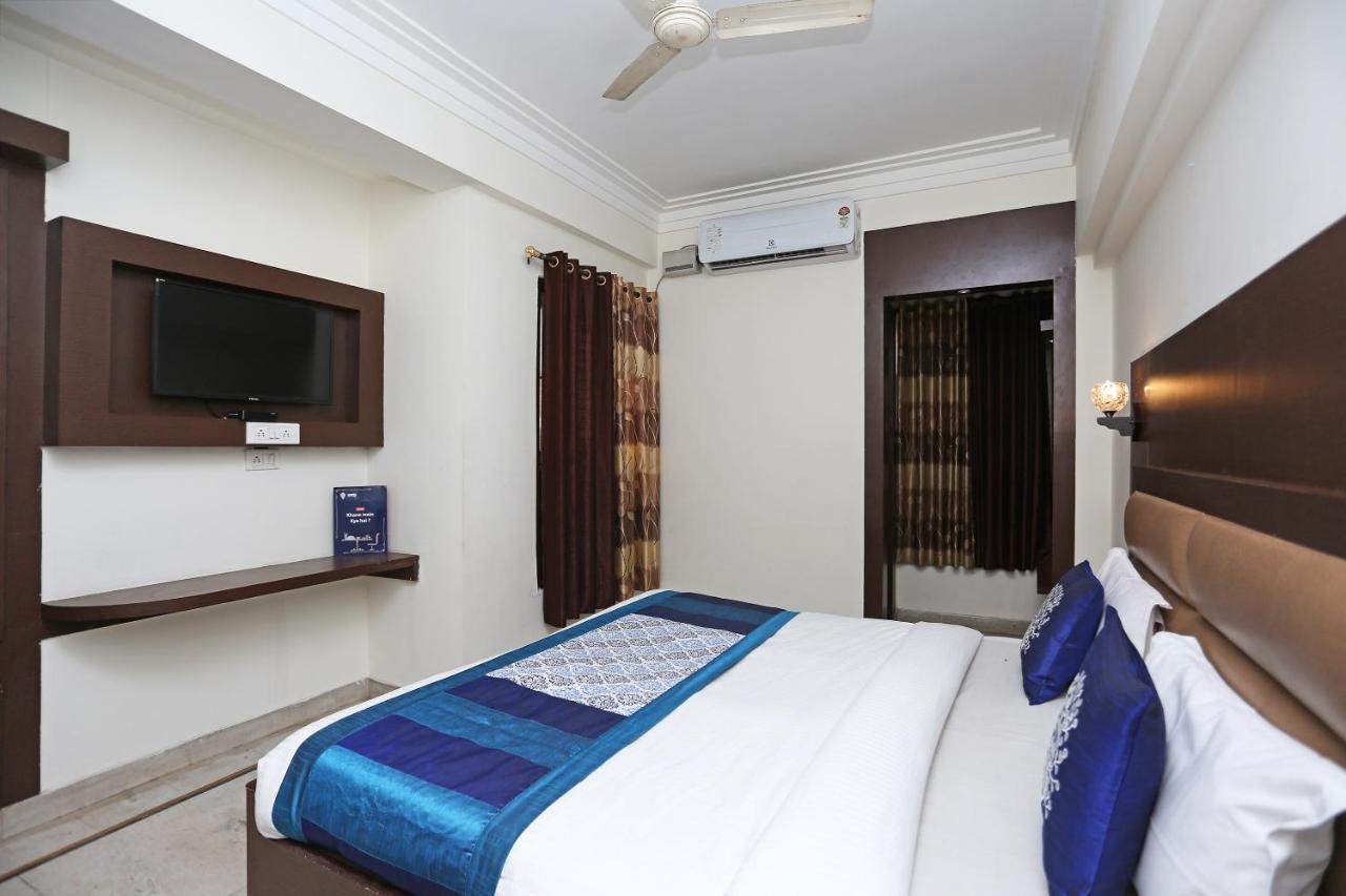 Vaccinated Staff - Oyo 5515 Hotel Blue Palace Gwalijar Zewnętrze zdjęcie